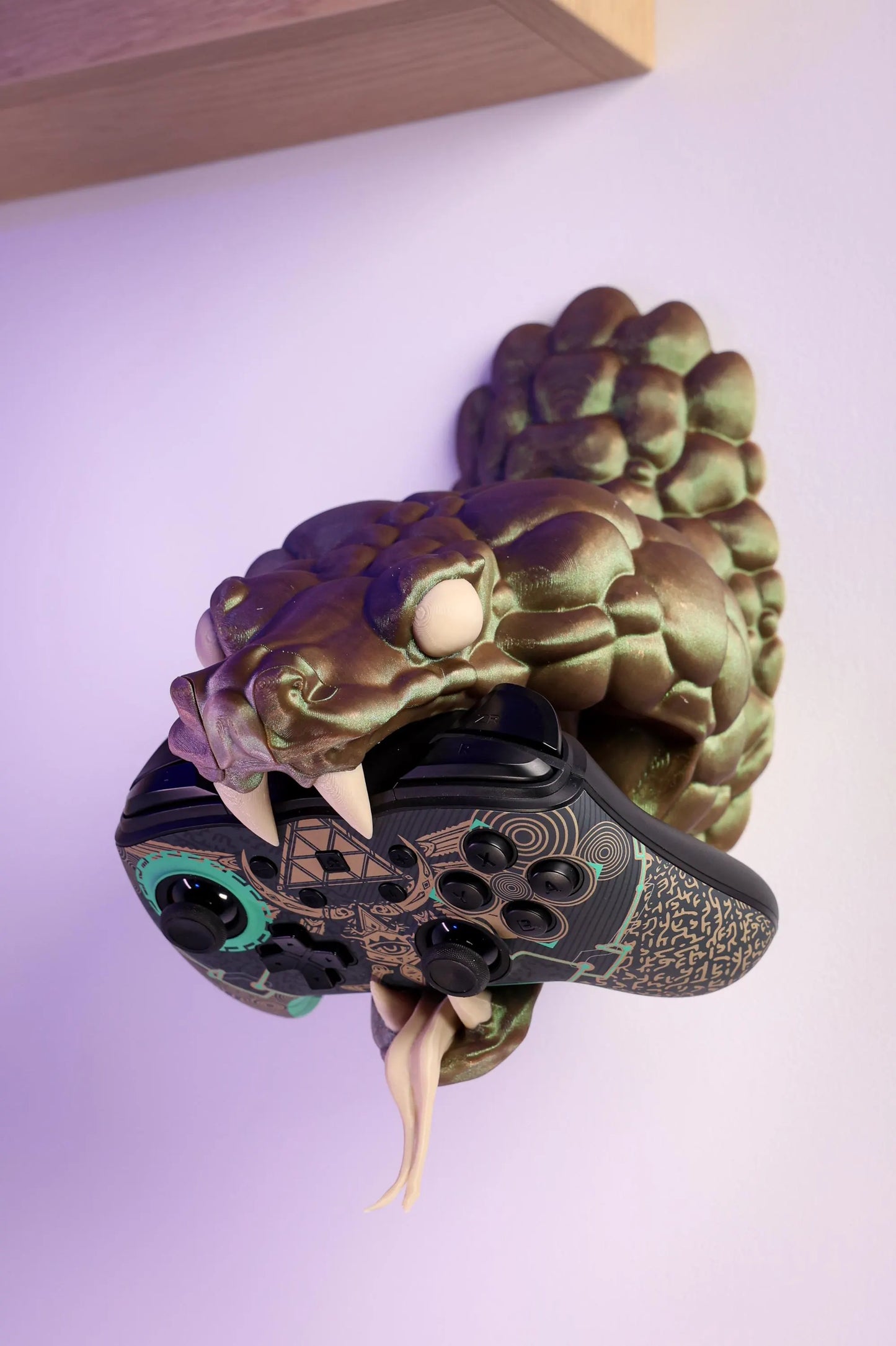 3D Printed Serpent Controller Stand