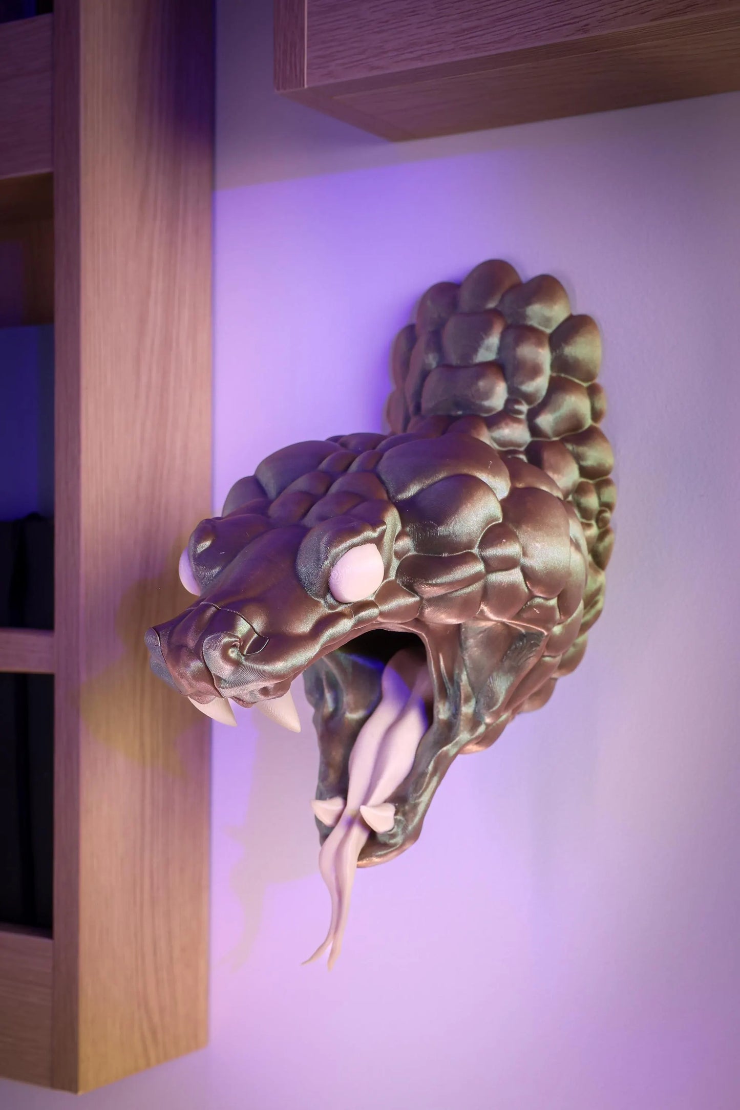 3D Printed Serpent Controller Stand