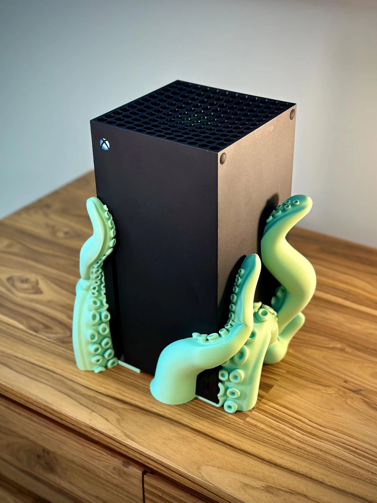 3D Printed OctoGrip Xbox Series X Stand